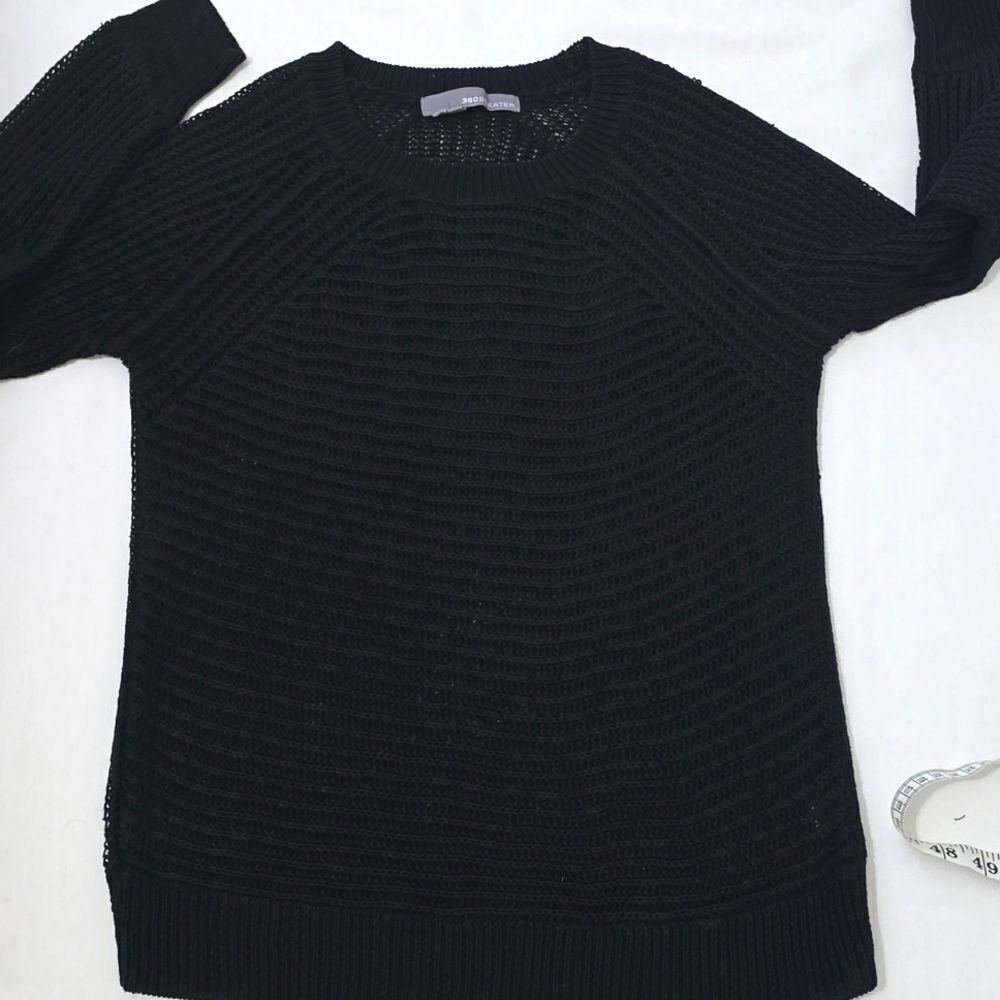 360 Sweater Black Crew Neck Pullover xs